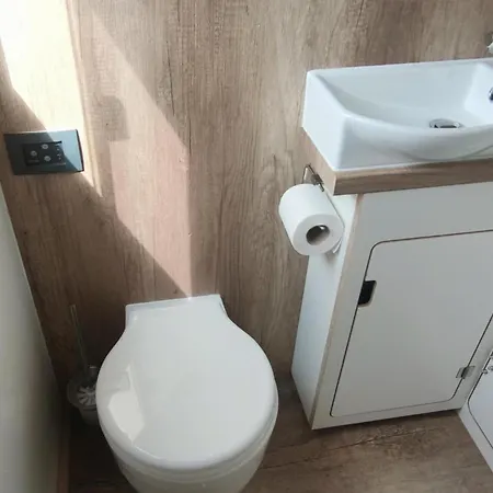 1 Bedroom Front Ship In Havelsee Ot Bådhotel Kutzkow