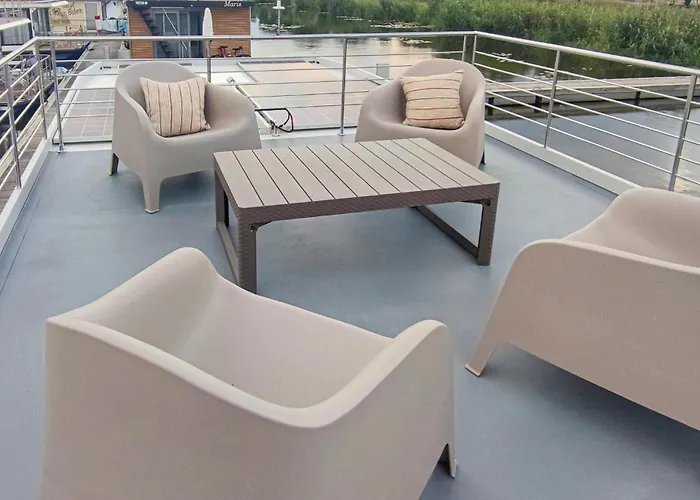 Hotel en barco 1 Bedroom Stunning Ship In Havelsee Ot Kutzkow